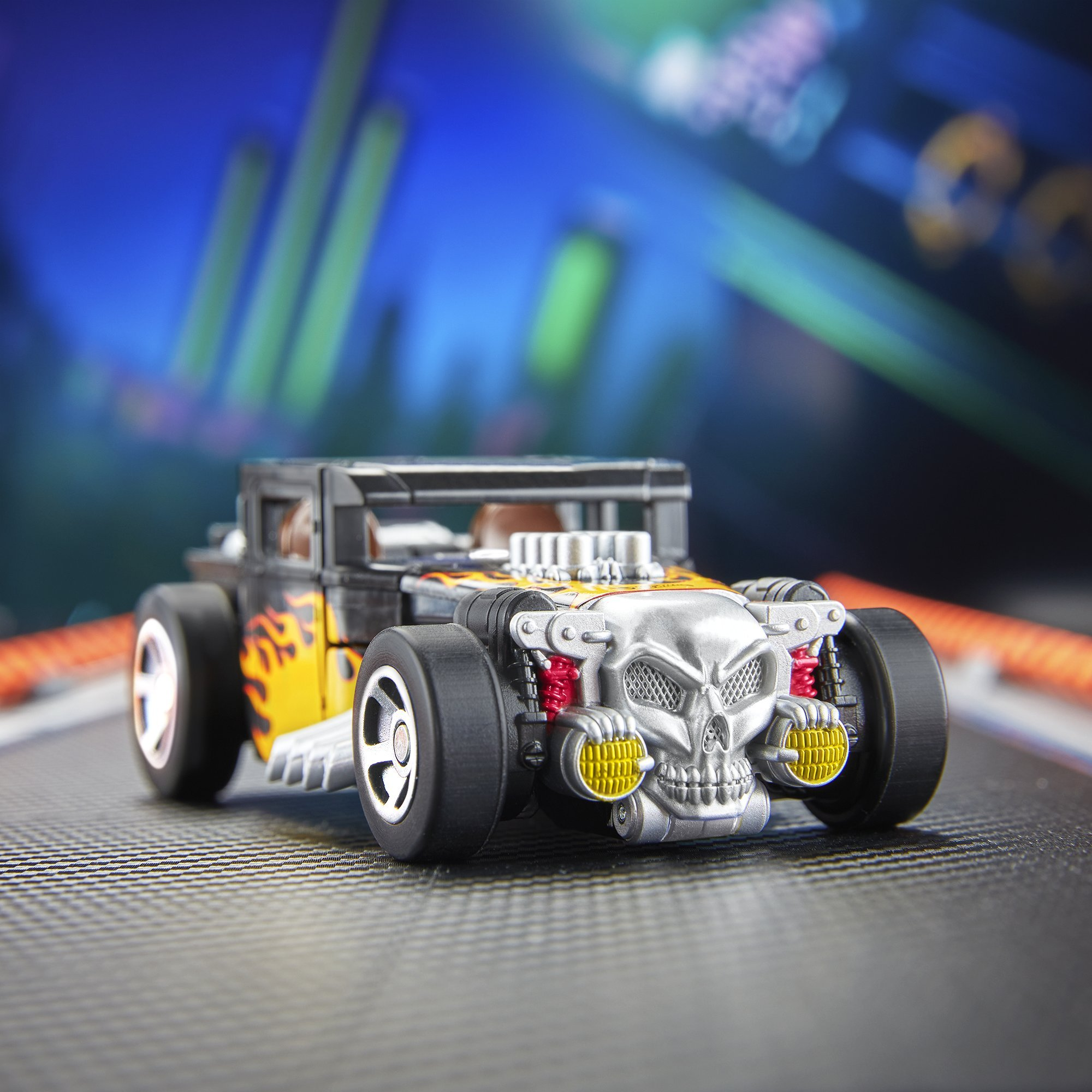 Transformers Collaborative Hot Wheels® x Transformers Bone Shaker™