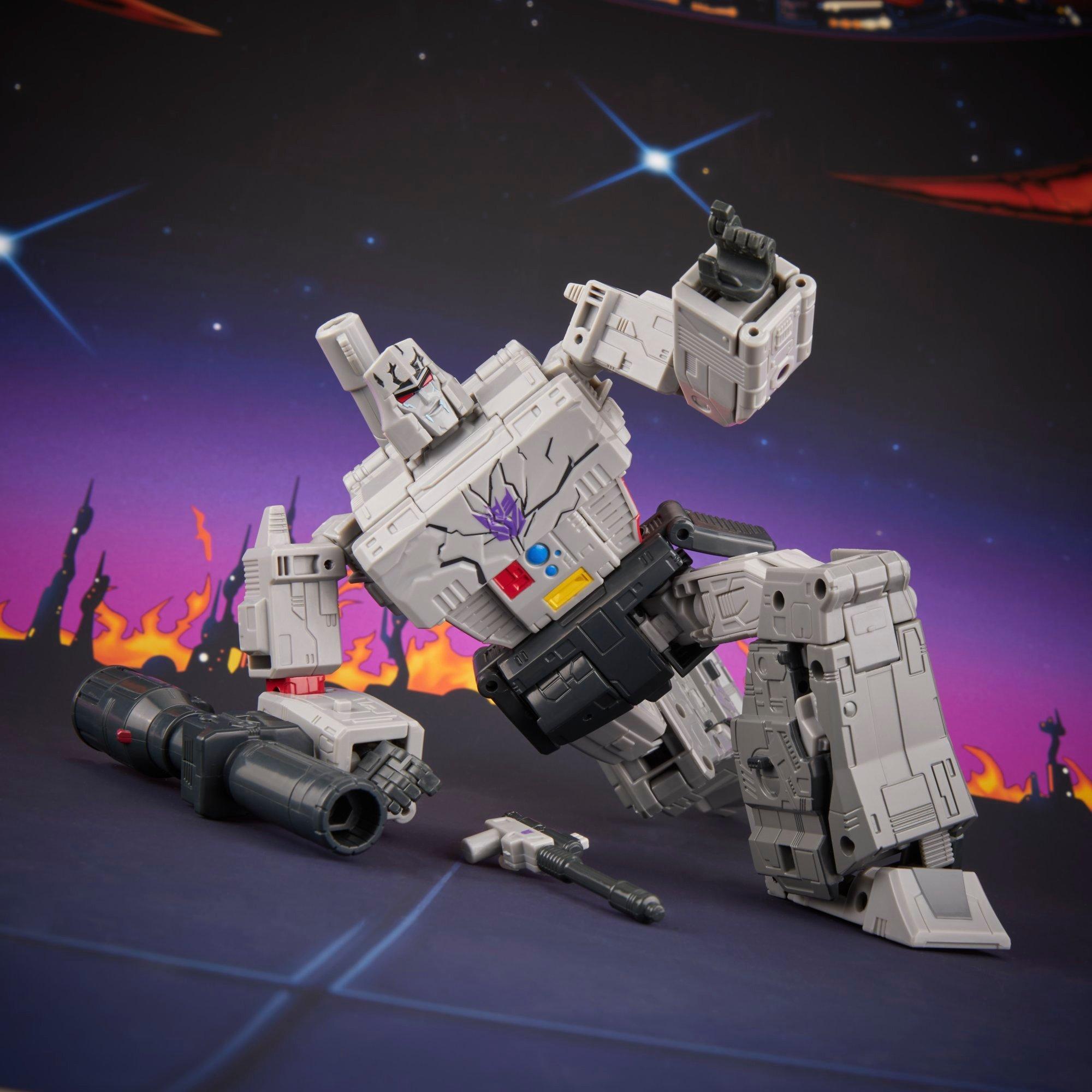 Transformers Studio Series MTMTE Collection The Transformers: The Movie Leader Class Megatron